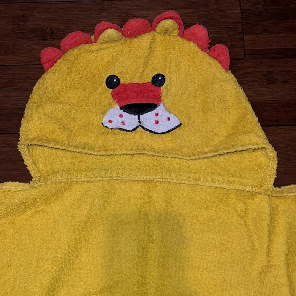 Baby Boo Yellow Lion Hooded Towel
